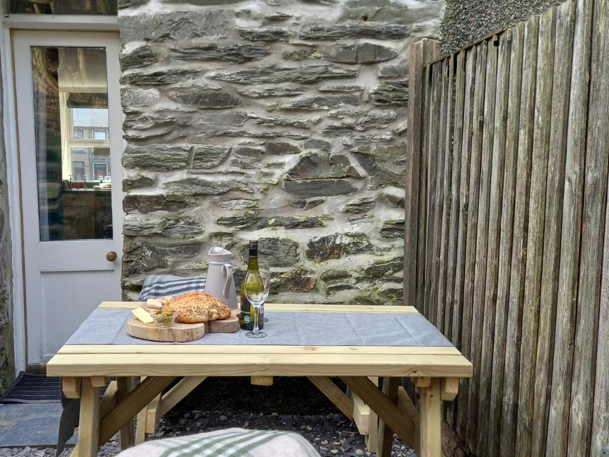 1 Llwyn Hir Villa Blaenau Ffestiniog Exterior foto
